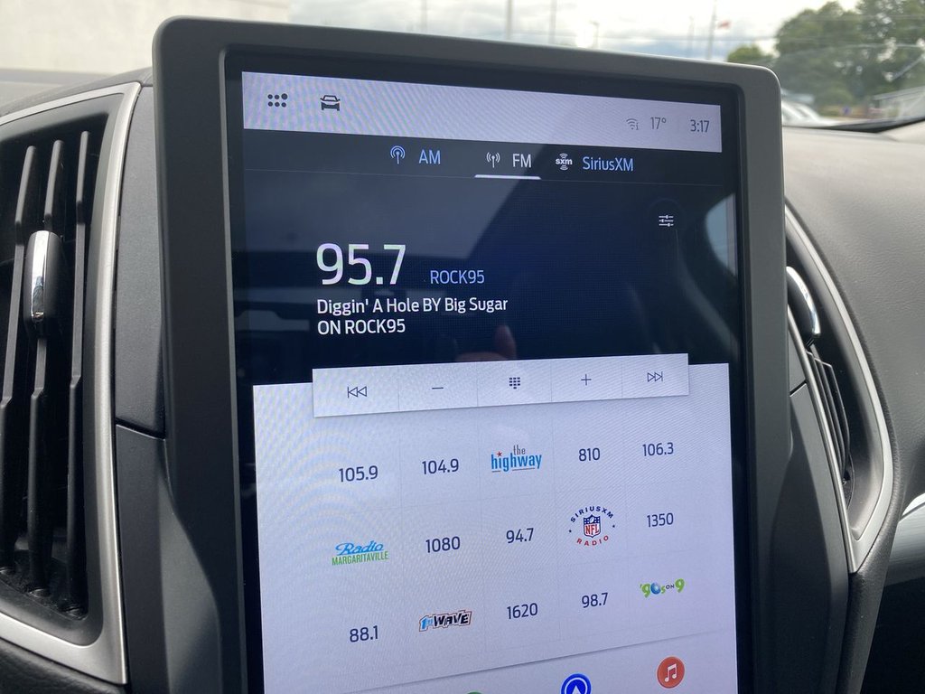 2022 Ford Edge SEL in Alliston, Ontario - 16 - w1024h768px