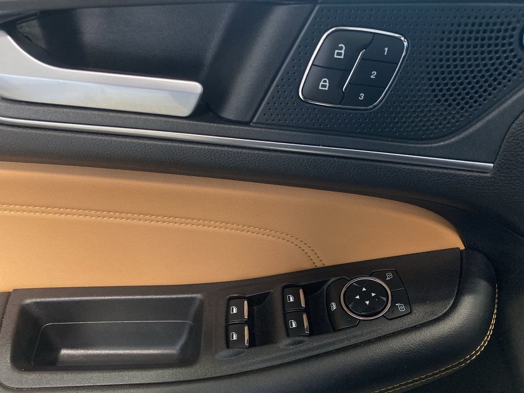 2024 Ford Edge Titanium in Alliston, Ontario - 13 - w1024h768px