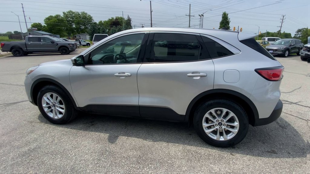 2020 Ford Escape SE in Alliston, Ontario - 6 - w1024h768px