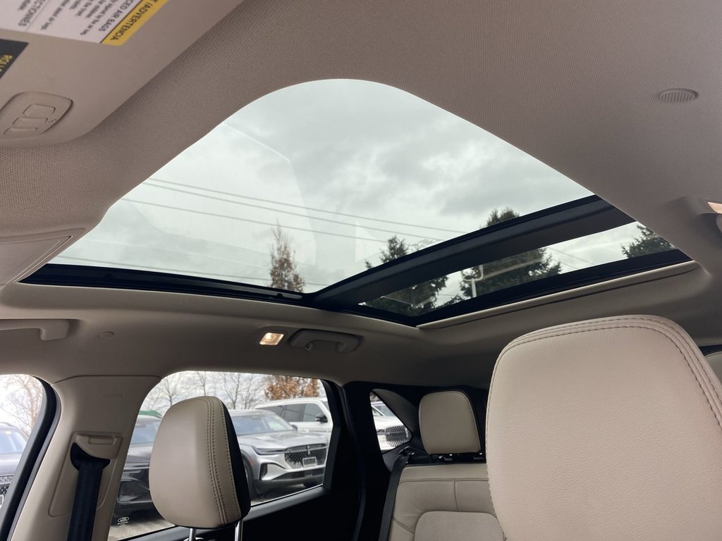 2020 Ford Escape Titanium Hybrid in Alliston, Ontario - 22 - w1024h768px