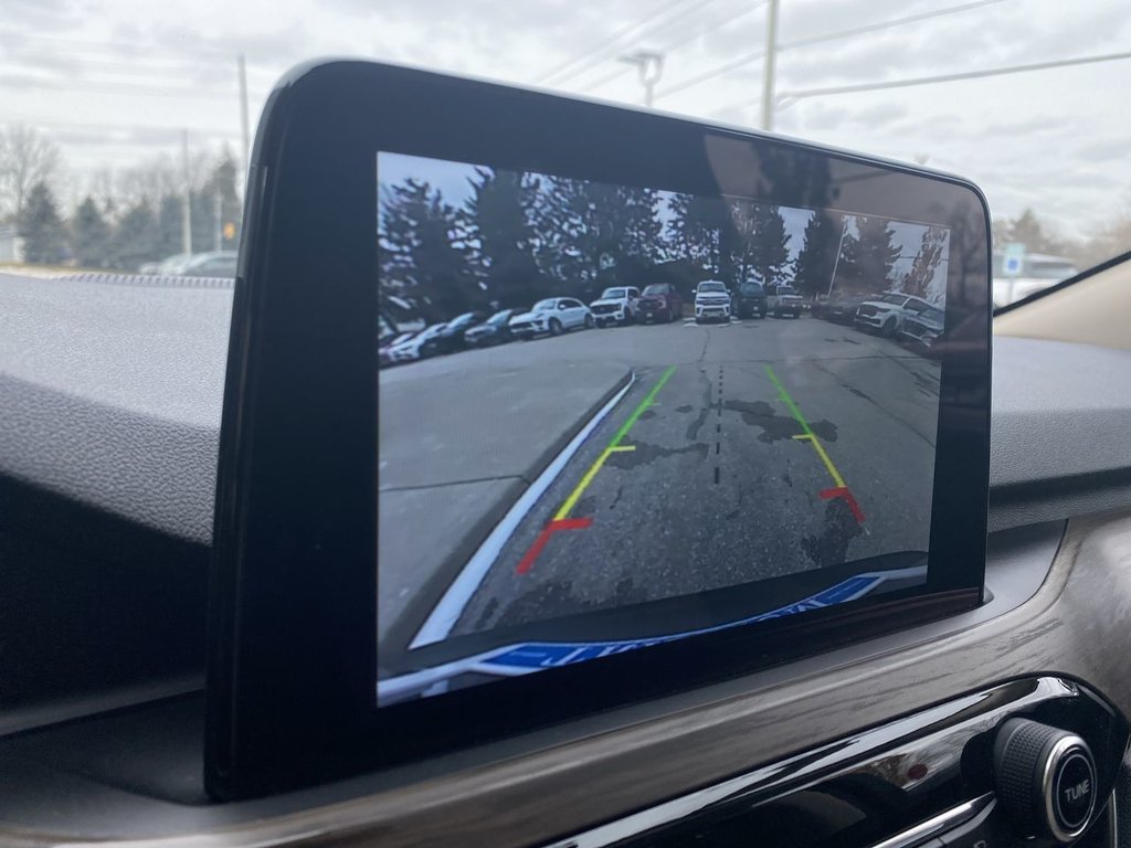 2020 Ford Escape Titanium Hybrid in Alliston, Ontario - 17 - w1024h768px