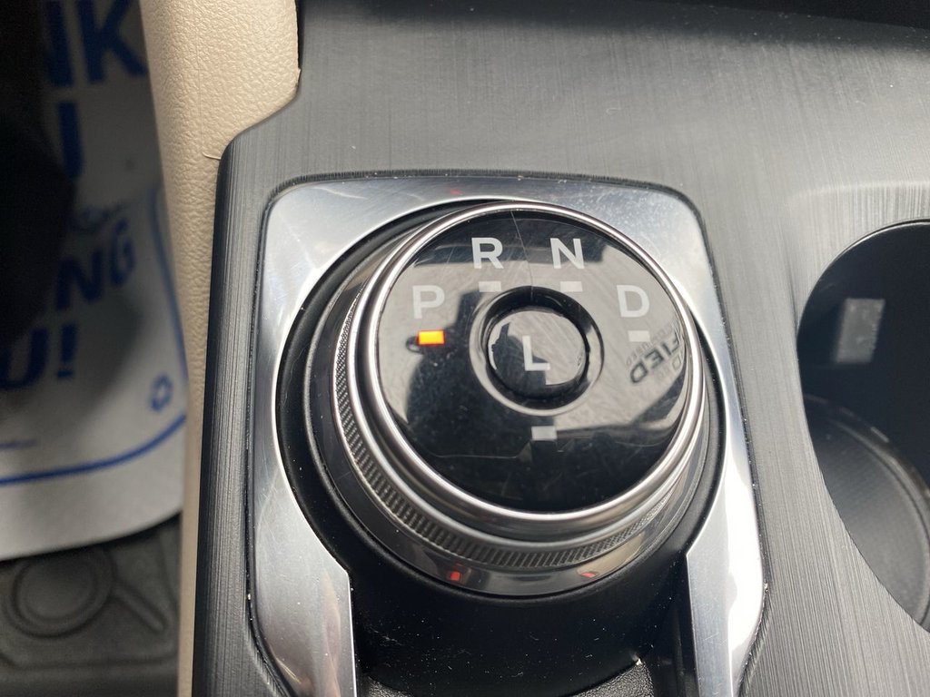 2020 Ford Escape Titanium Hybrid in Alliston, Ontario - 20 - w1024h768px