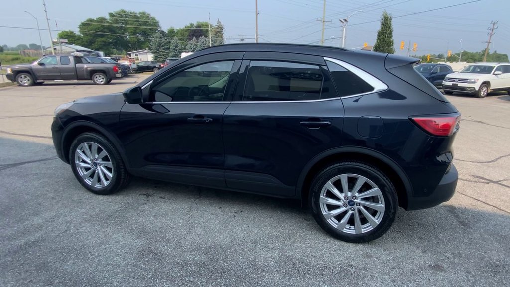 2021 Ford Escape Titanium Hybrid in Alliston, Ontario - 6 - w1024h768px