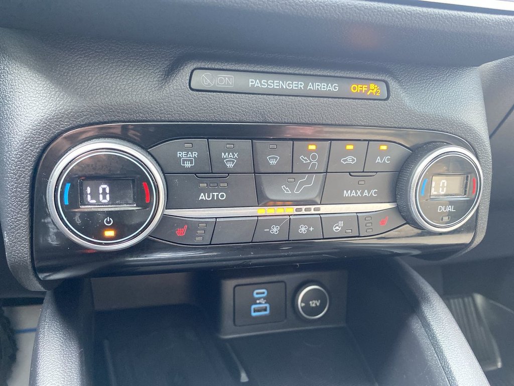 2021 Ford Escape Titanium Hybrid in Alliston, Ontario - 19 - w1024h768px