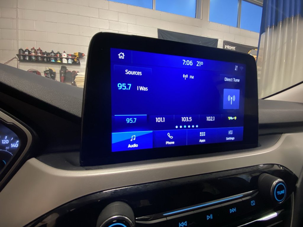 2021 Ford Escape SEL in Alliston, Ontario - 16 - w1024h768px