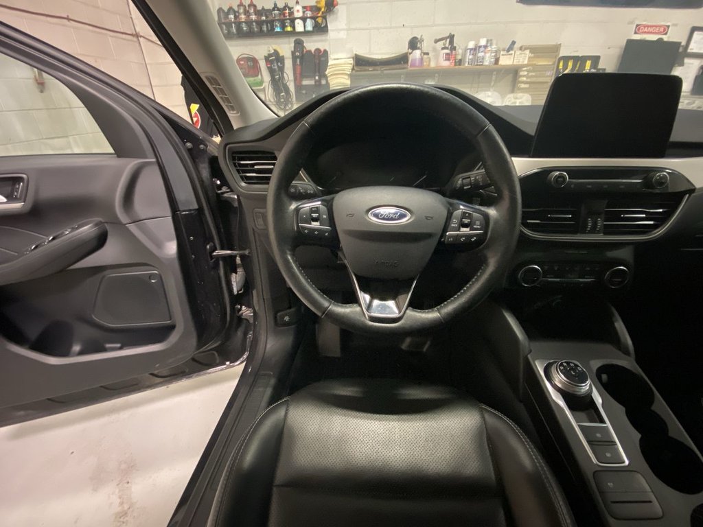 2021 Ford Escape SEL in Alliston, Ontario - 14 - w1024h768px