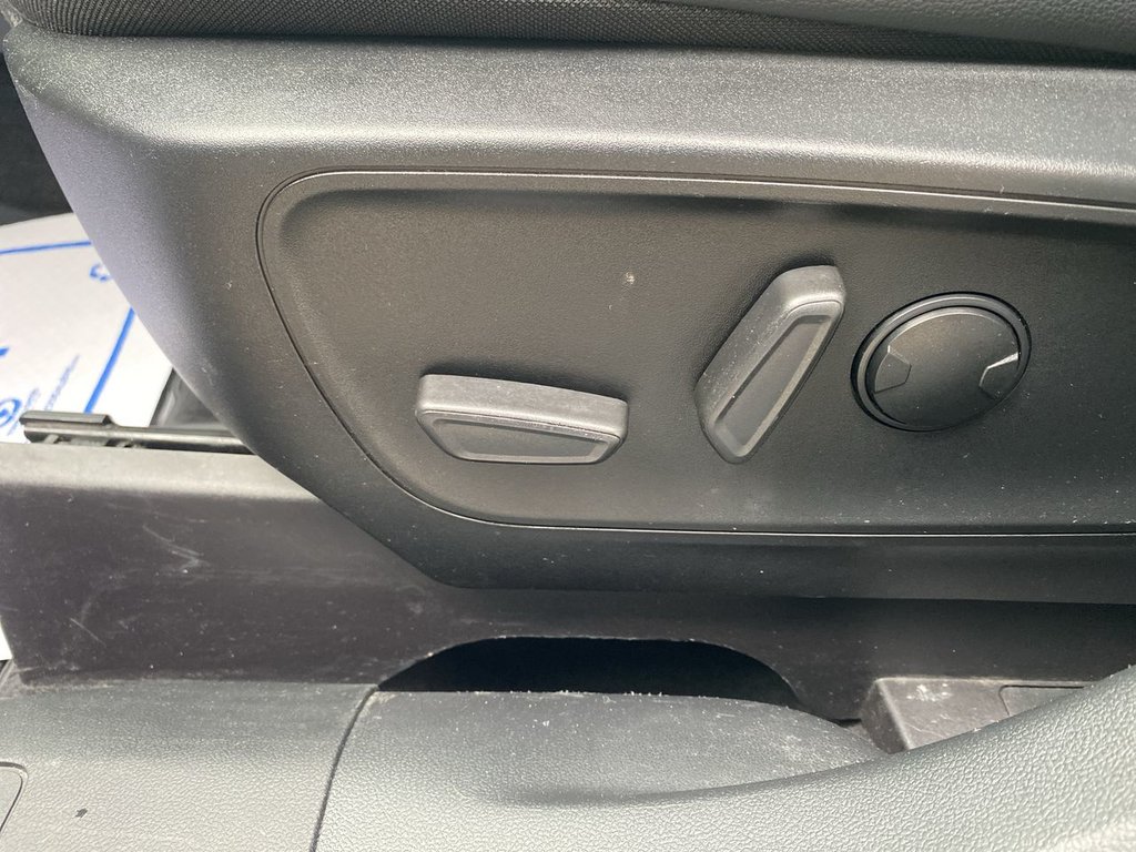 2021 Ford Escape SEL in Alliston, Ontario - 12 - w1024h768px