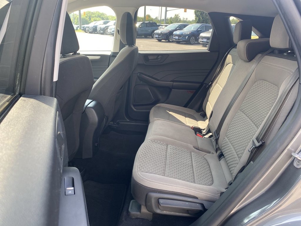 2022 Ford Escape SE in Alliston, Ontario - 22 - w1024h768px