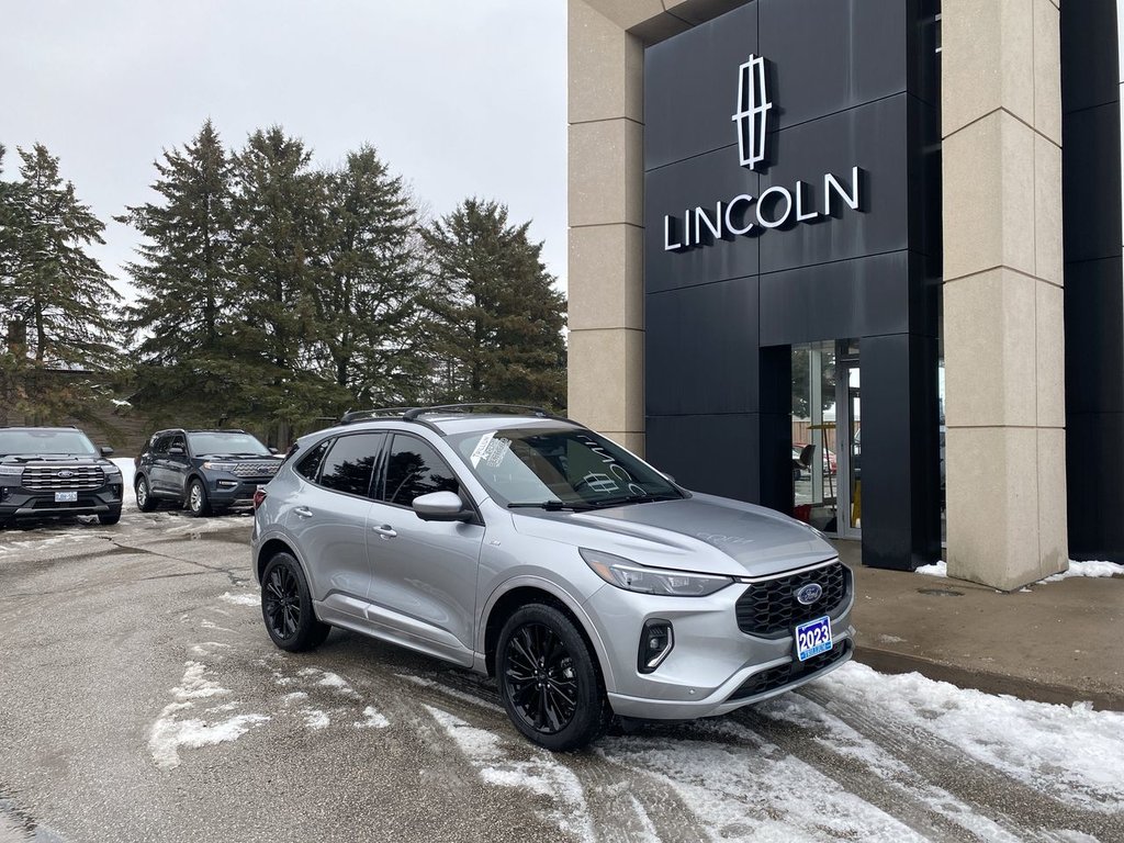 2023 Ford Escape ST-Line Elite in Alliston, Ontario - 1 - w1024h768px