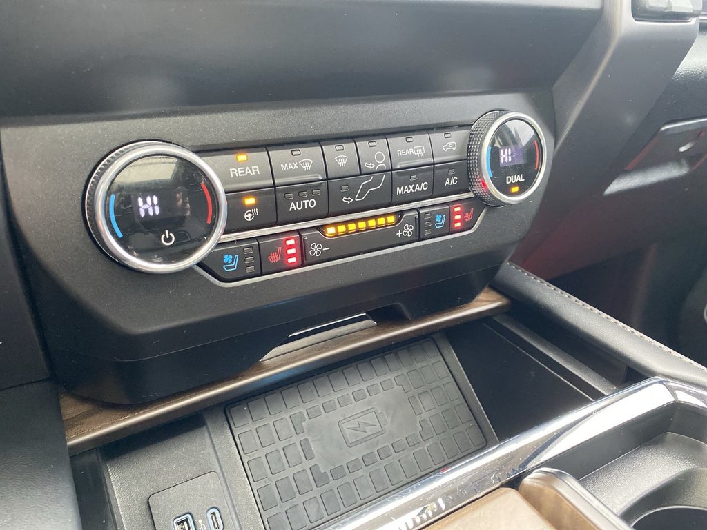 2021 Ford Expedition Platinum in Alliston, Ontario - 19 - w1024h768px