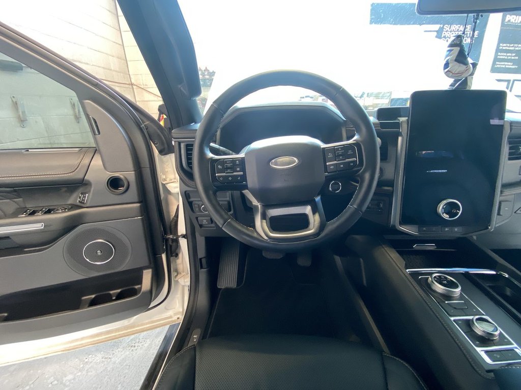 2024 Ford Expedition Platinum in Alliston, Ontario - 14 - w1024h768px