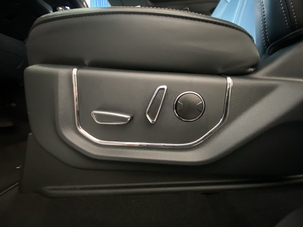 2024 Ford Expedition Platinum in Alliston, Ontario - 12 - w1024h768px