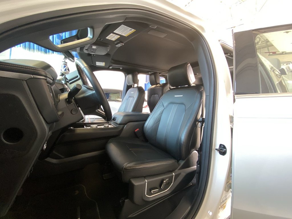 2024 Ford Expedition Platinum in Alliston, Ontario - 11 - w1024h768px