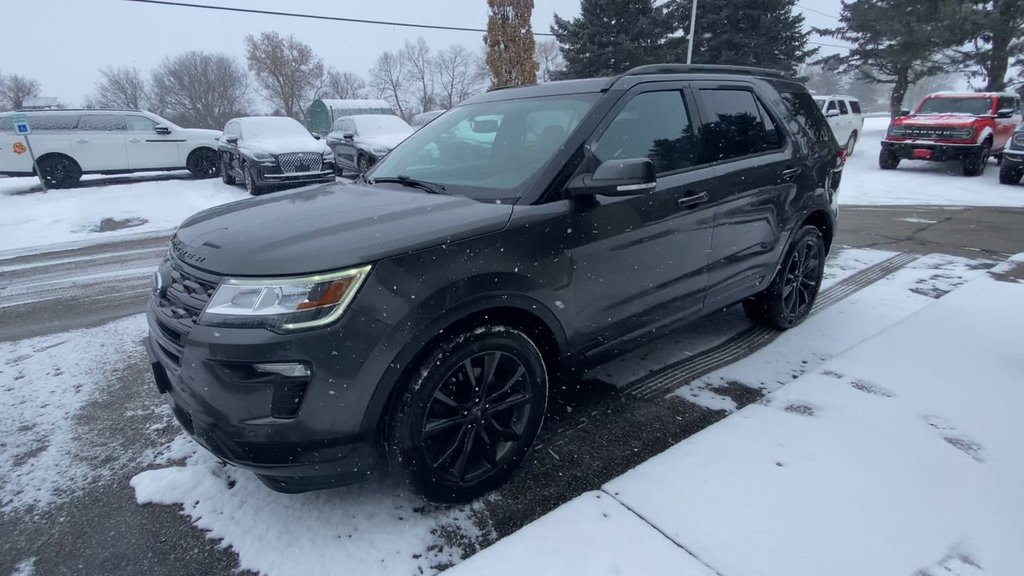 2018 Ford Explorer XLT in Alliston, Ontario - 4 - w1024h768px