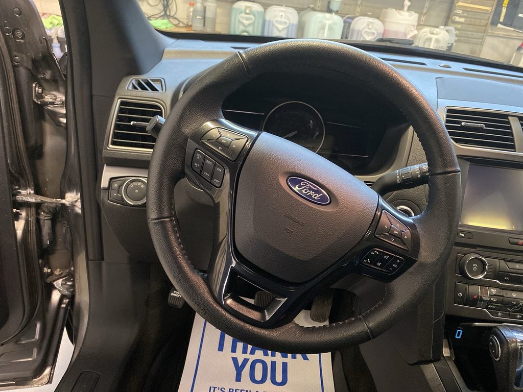 2018 Ford Explorer XLT in Alliston, Ontario - 14 - w1024h768px