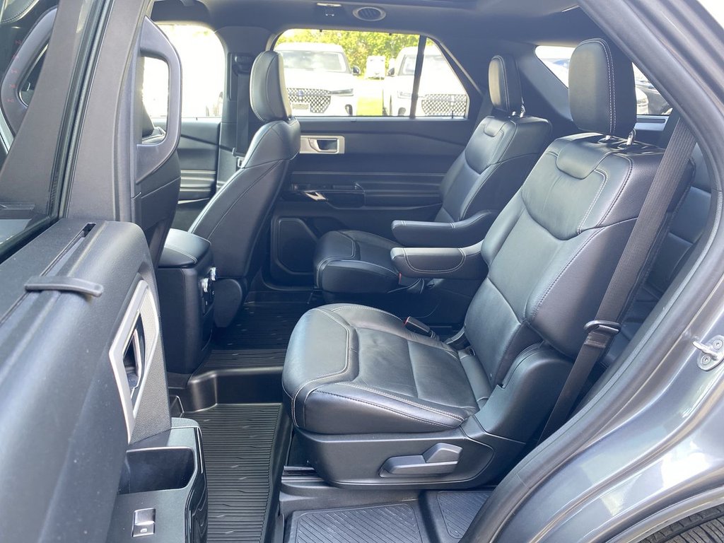 2021 Ford Explorer ST in Alliston, Ontario - 23 - w1024h768px