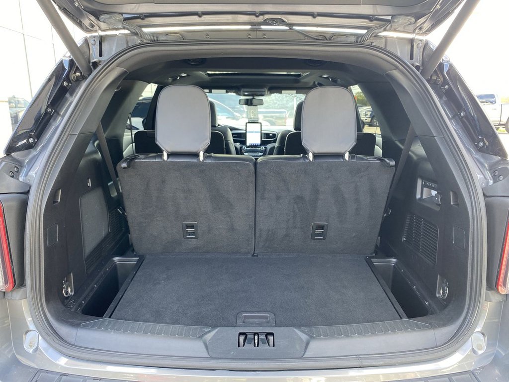 2021 Ford Explorer ST in Alliston, Ontario - 25 - w1024h768px