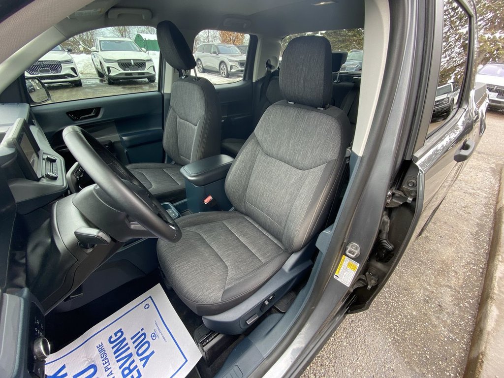 2024 Ford Maverick XLT in Alliston, Ontario - 11 - w1024h768px