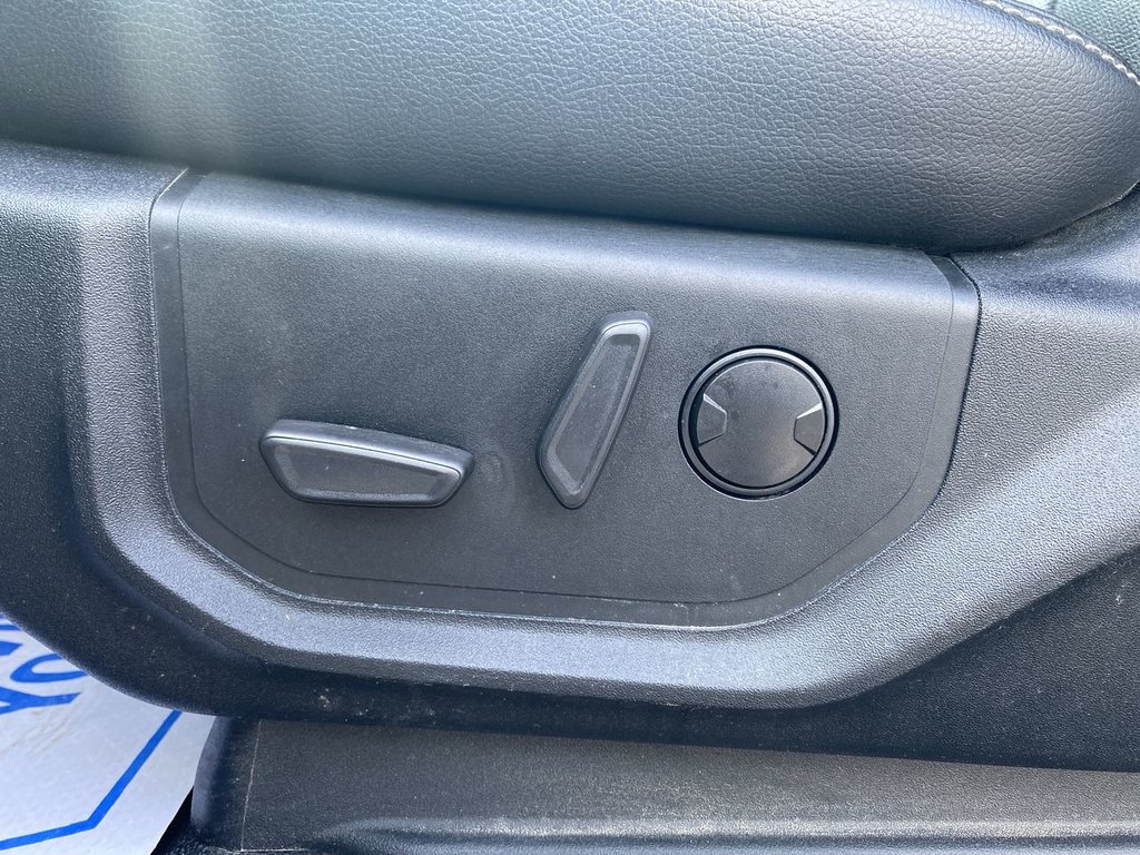 2021 Ford Super Duty F-250 SRW in Alliston, Ontario - 12 - w1024h768px