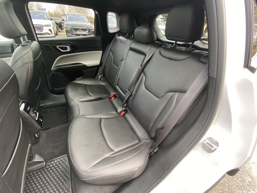 2025 Jeep Compass Limited in Alliston, Ontario - 22 - w1024h768px