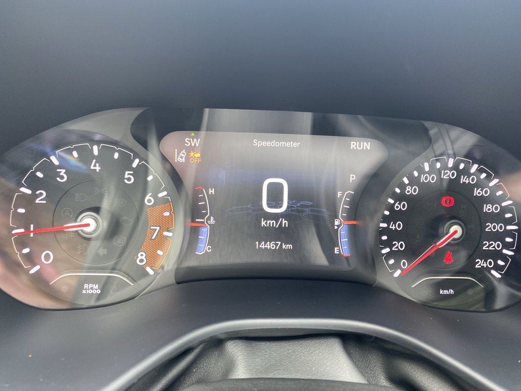 2025 Jeep Compass Limited in Alliston, Ontario - 15 - w1024h768px