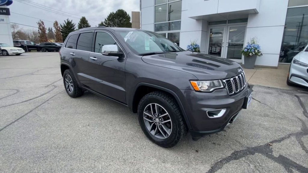 2017  Grand Cherokee Limited in Alliston, Ontario - 2 - w1024h768px