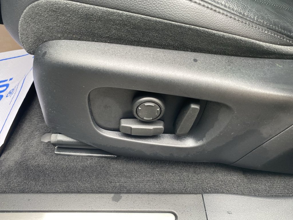 2020 Land Rover Range Rover Evoque R-Dynamic SE in Alliston, Ontario - 12 - w1024h768px