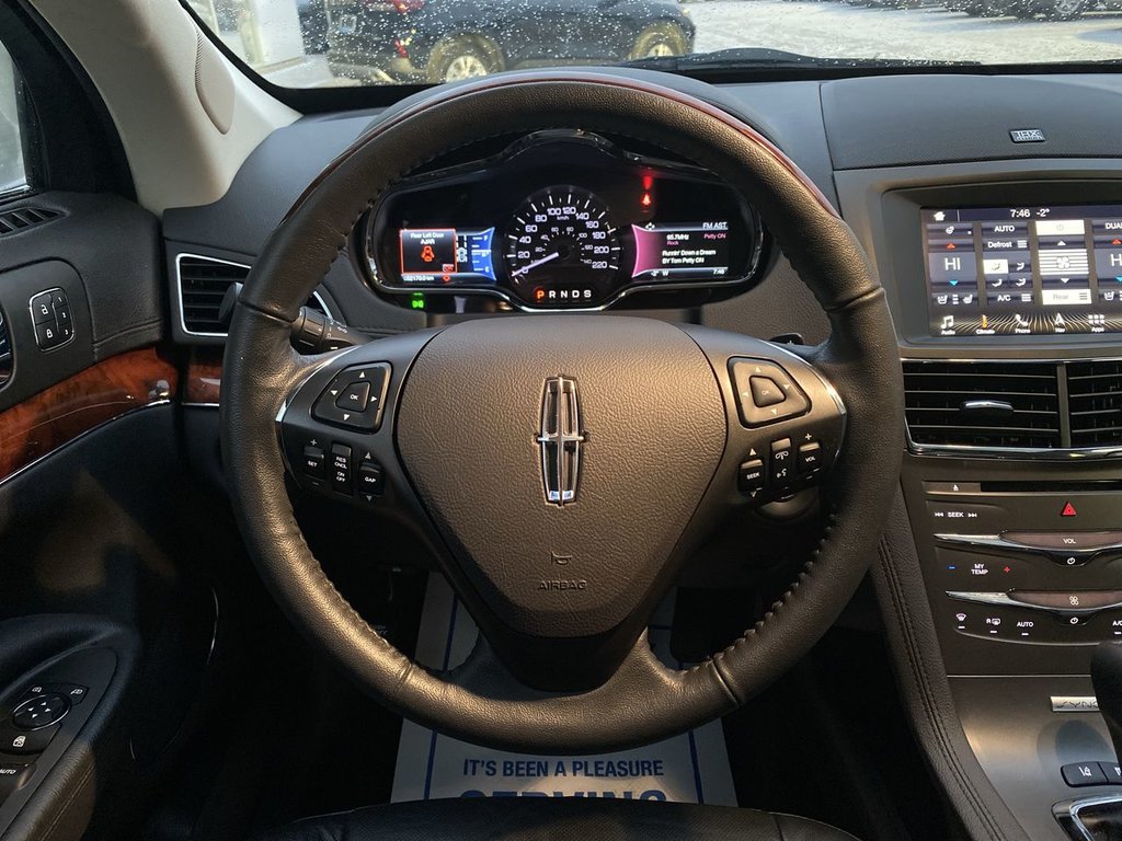 2019 Lincoln MKT Reserve in Alliston, Ontario - 14 - w1024h768px