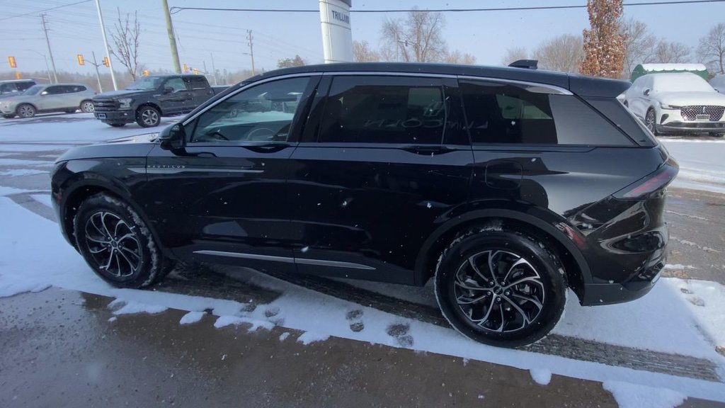 2025 Lincoln NAUTILUS PREMIERE in Alliston, Ontario - 6 - w1024h768px