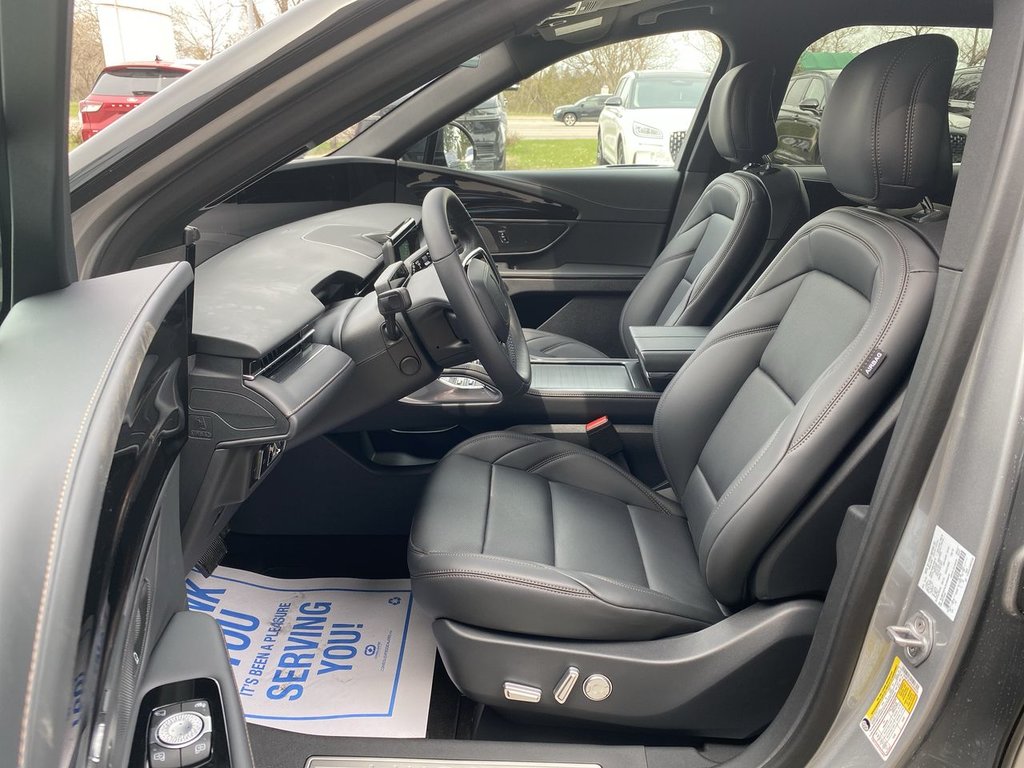 2025 Lincoln NAUTILUS PREMIERE in Alliston, Ontario - 11 - w1024h768px