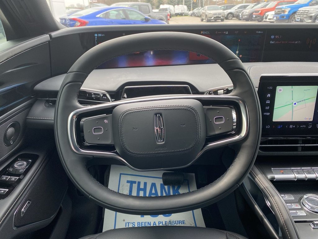 2025 Lincoln NAUTILUS PREMIERE in Alliston, Ontario - 14 - w1024h768px