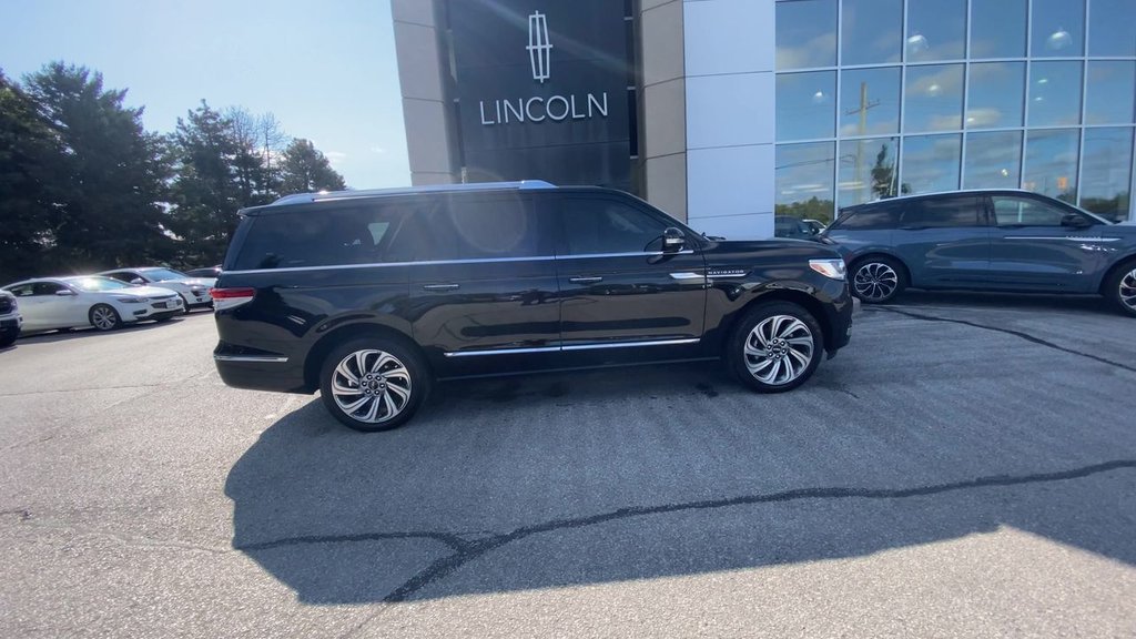 2023 Lincoln Navigator L Reserve in Alliston, Ontario - 9 - w1024h768px