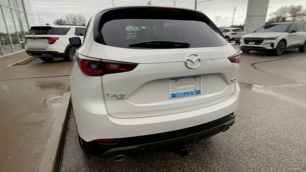 2025 Mazda CX-5 Sport Design in Alliston, Ontario - 7 - w1024h768px