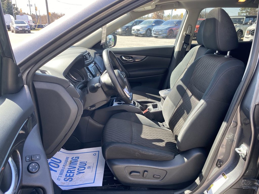 2018 Nissan Rogue in Alliston, Ontario - 11 - w1024h768px