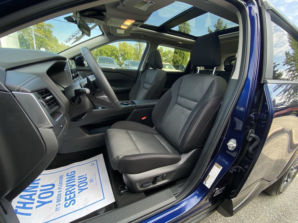 2024 Nissan Rogue SV Moonroof in Alliston, Ontario - 11 - w1024h768px