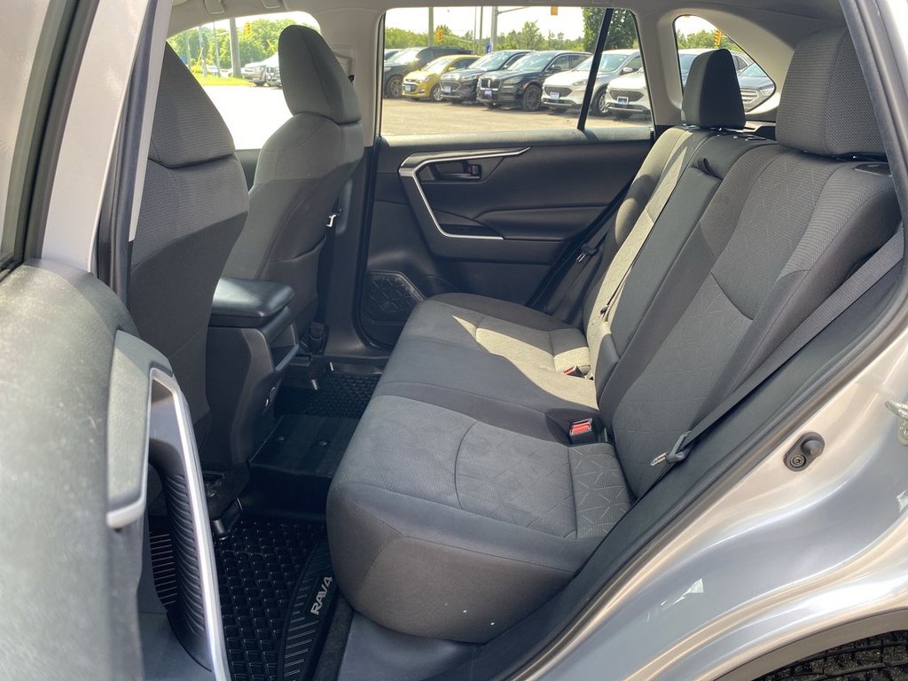 2019 Toyota RAV4 LE in Alliston, Ontario - 21 - w1024h768px