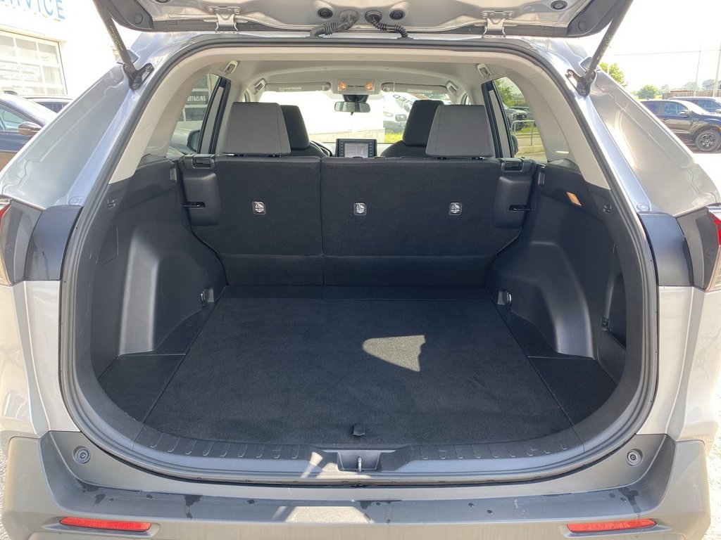 2019 Toyota RAV4 LE in Alliston, Ontario - 22 - w1024h768px
