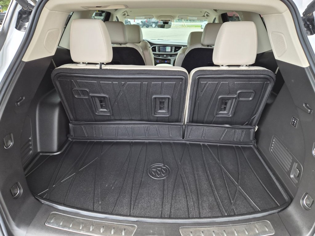 2022 Buick Enclave PREMIUM in Temiskaming Shores, Ontario - 10 - w1024h768px