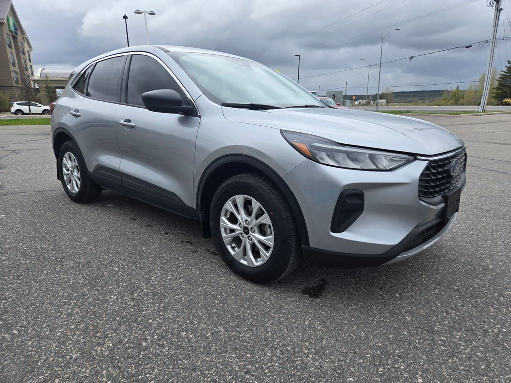 2024 FORD TRUCK ESCAPE ACTIVE in Temiskaming Shores, Ontario - 3 - w1024h768px