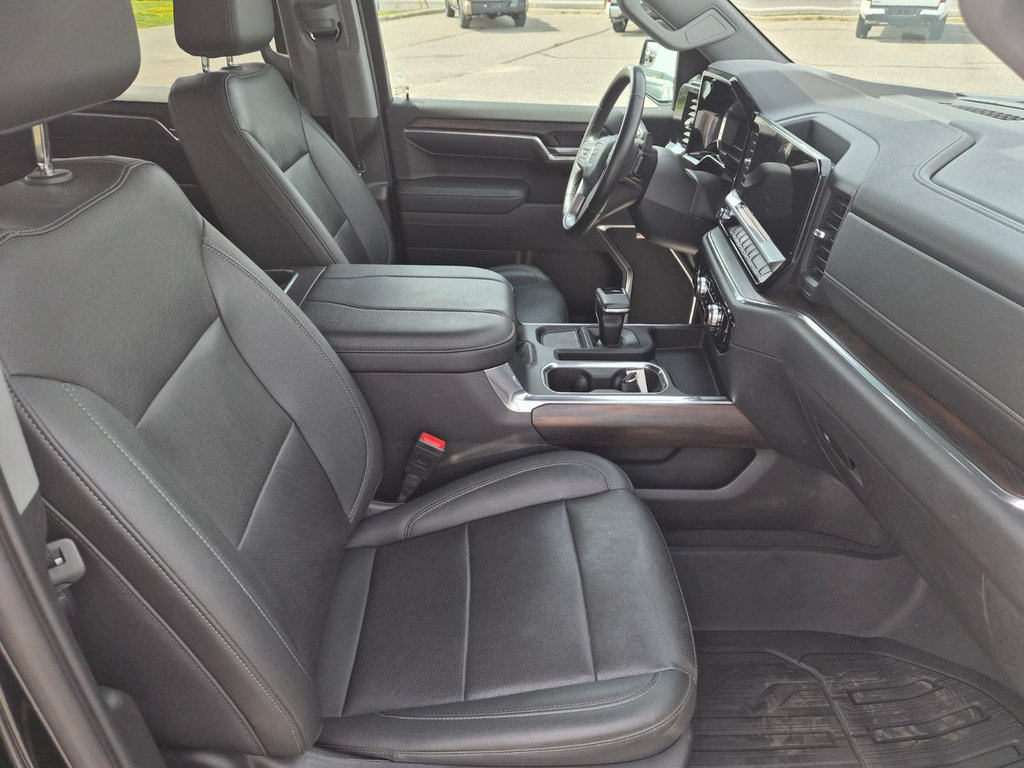 2023 GMC Sierra 1500 SLT in Temiskaming Shores, Ontario - 7 - w1024h768px