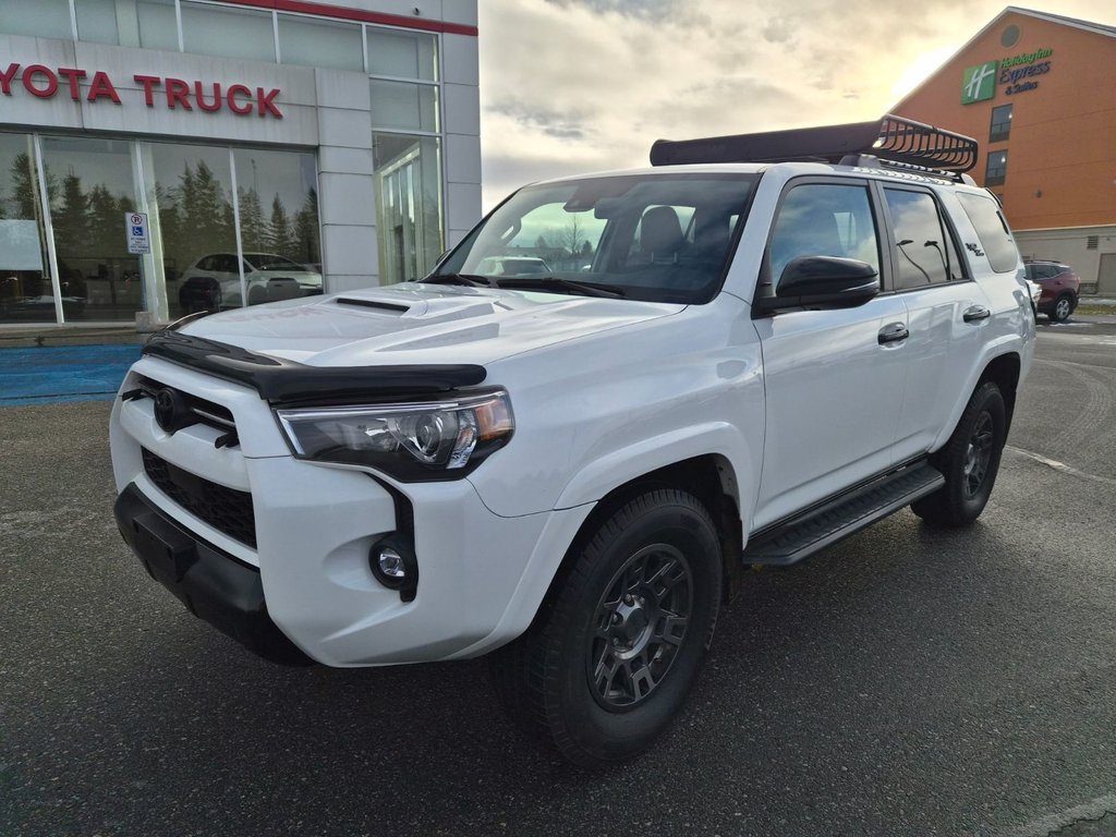 2021 Toyota 4RUNNER VENTURE in Temiskaming Shores, Ontario - 2 - w1024h768px