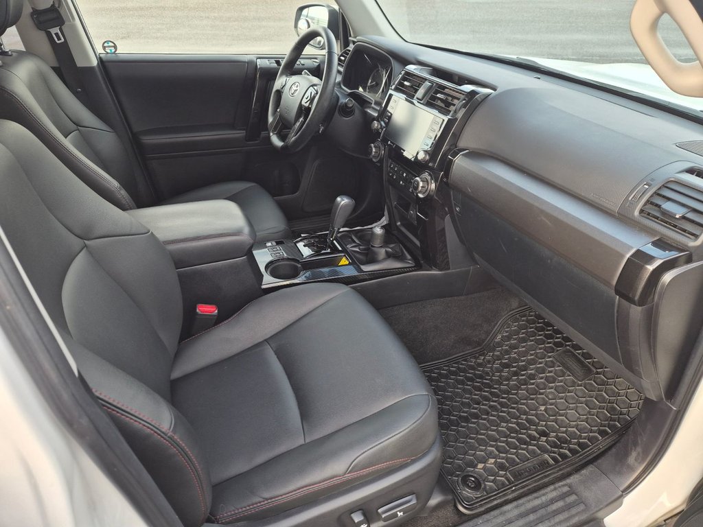 2021 Toyota 4RUNNER VENTURE in Temiskaming Shores, Ontario - 7 - w1024h768px