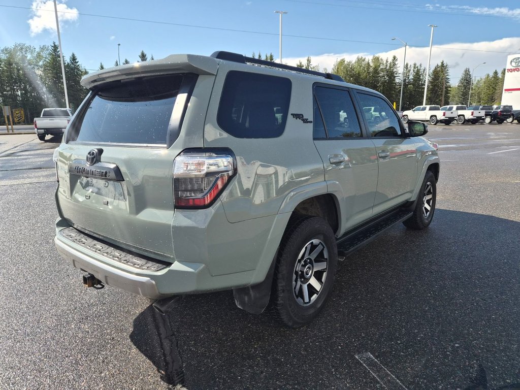 2023 Toyota 4Runner 4DR 4WD in Temiskaming Shores, Ontario - 4 - w1024h768px