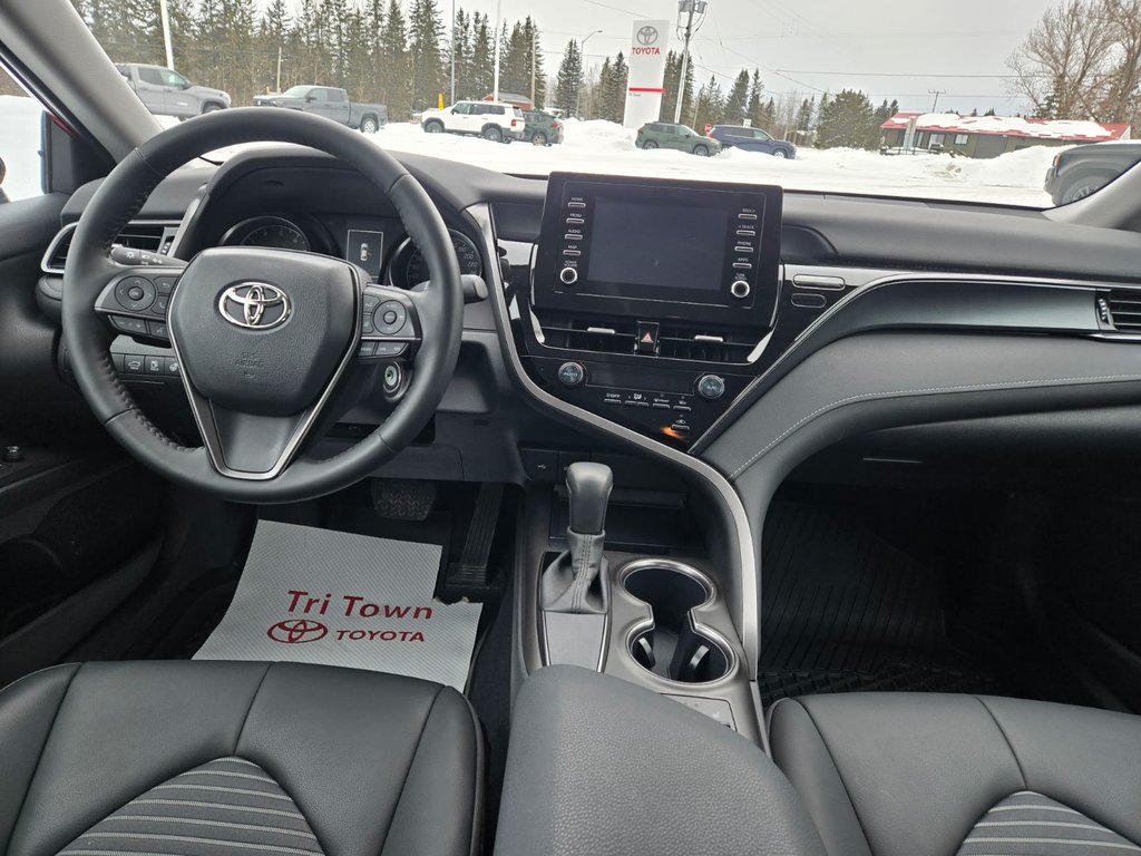 2022 Toyota Camry SE in Temiskaming Shores, Ontario - 5 - w1024h768px