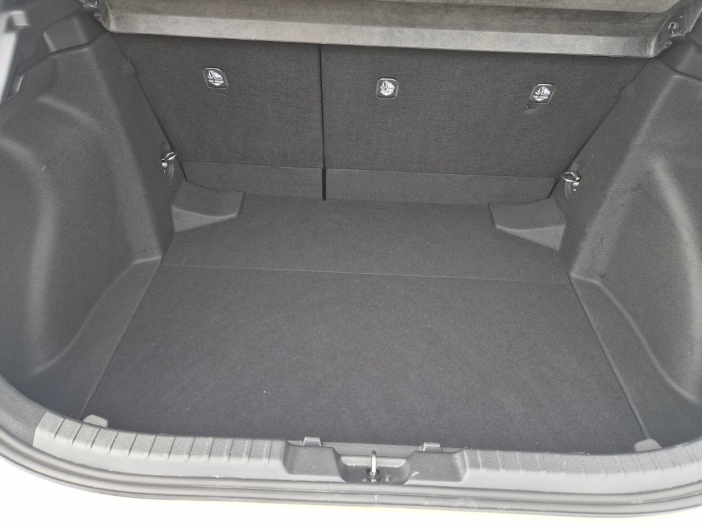 Toyota COROLLA HATCHBA SE UPGRADE PKG 2025 à Temiskaming Shores, Ontario - 8 - w1024h768px