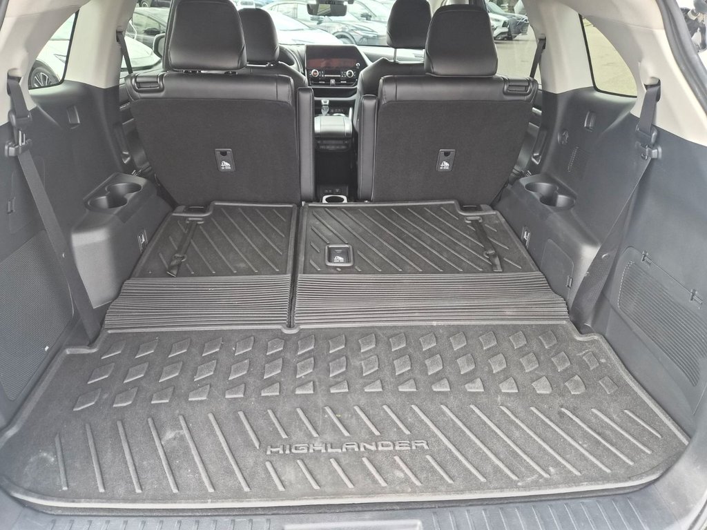 2023 Toyota HIGHLANDER HYBRID PLATINUM in Temiskaming Shores, Ontario - 8 - w1024h768px