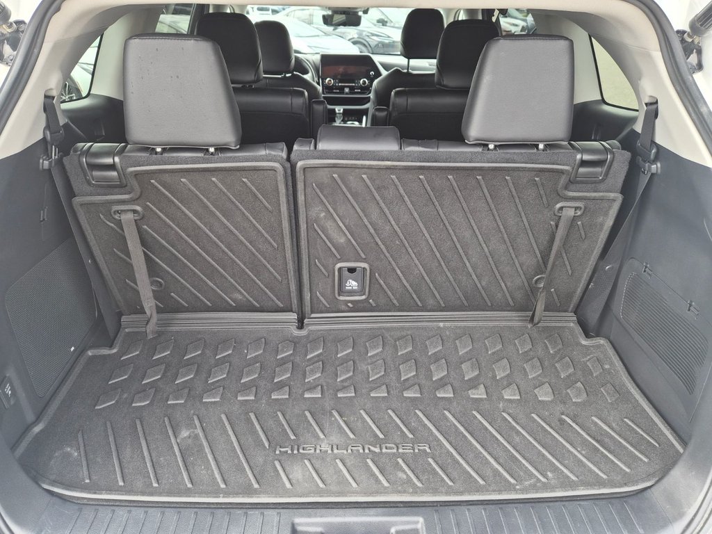 2023 Toyota HIGHLANDER HYBRID PLATINUM in Temiskaming Shores, Ontario - 9 - w1024h768px