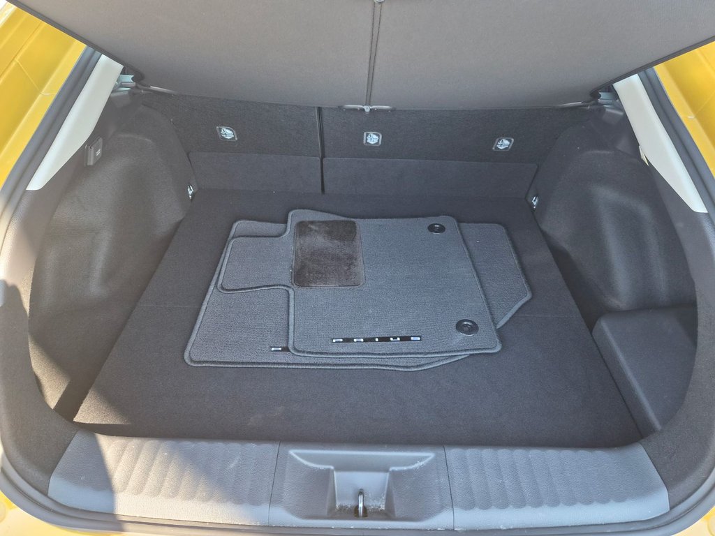 2024 Toyota PRIUS PRIME XSE PREMIUM in Temiskaming Shores, Ontario - 8 - w1024h768px