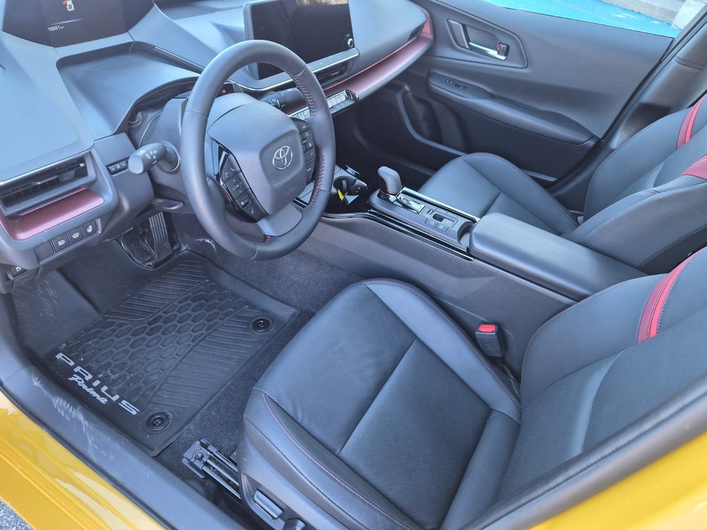 2024 Toyota PRIUS PRIME XSE PREMIUM in Temiskaming Shores, Ontario - 5 - w1024h768px