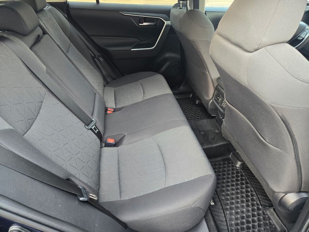 2020 Toyota RAV4 XLE in Temiskaming Shores, Ontario - 8 - w1024h768px